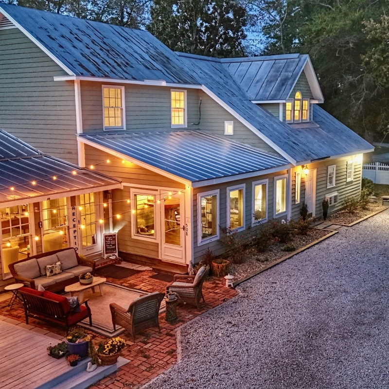 Inn at Oriental Lit up at Night