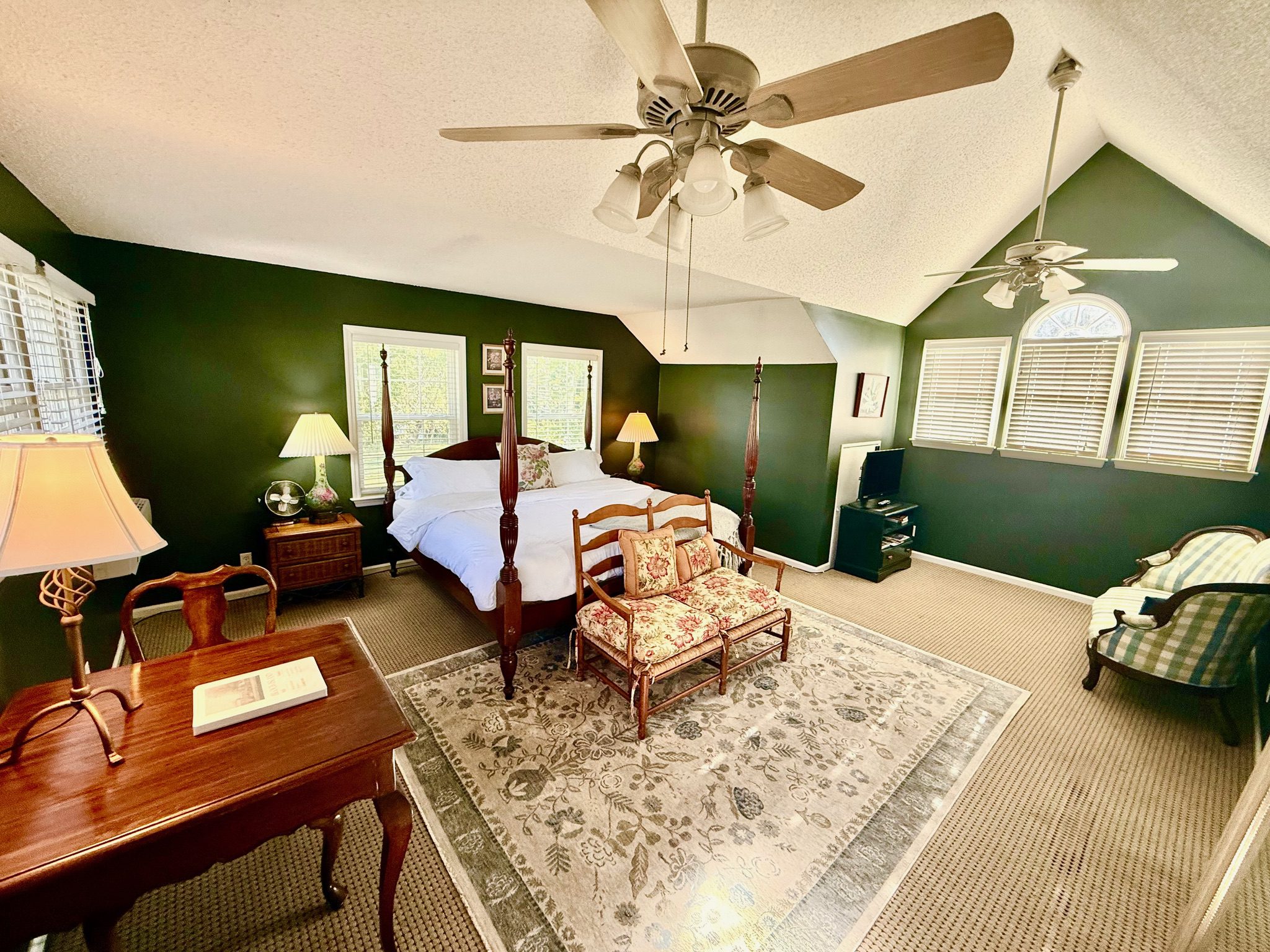 Block Island Room with King 4 Post Bed