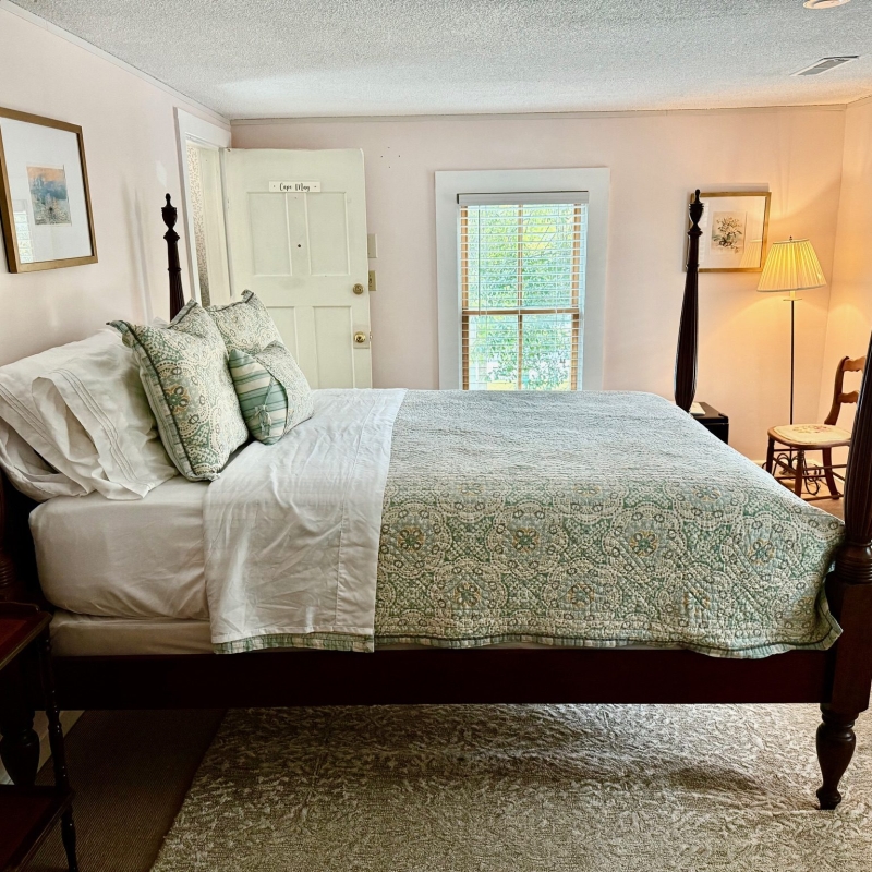 Cape May Room with Queen 4 Post Bed