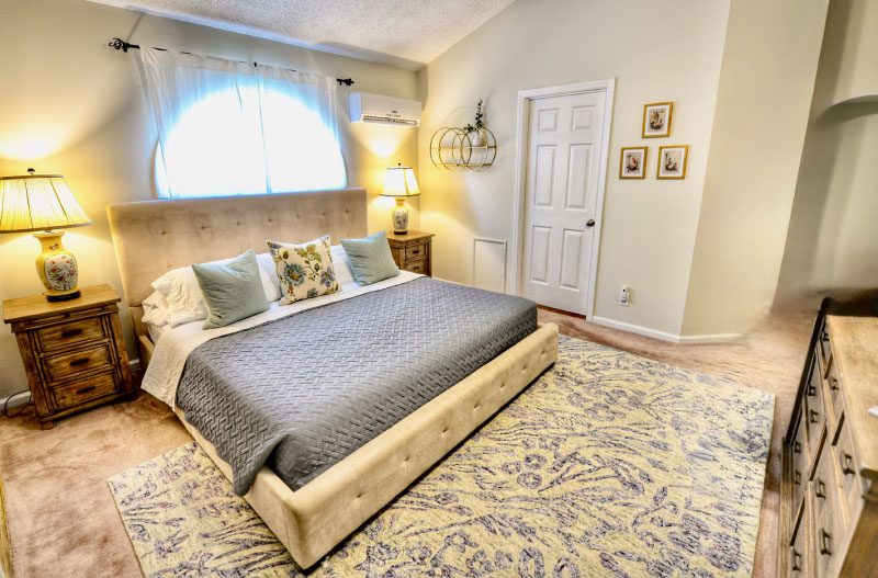 Oriental Room with king bed